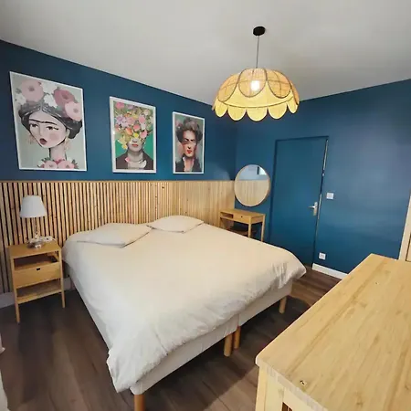 Jane Dans Le Loft Bleu *